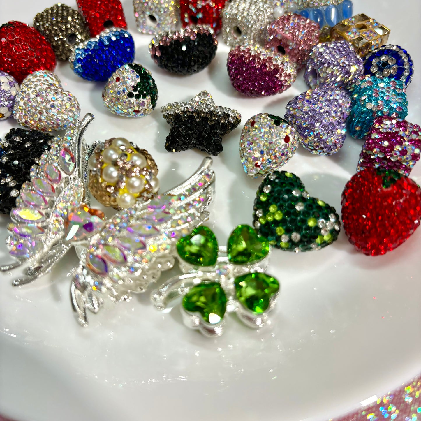 open in Live-Diamond Beads